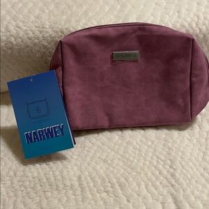 Narwey FemininePink Cosmetic Bag with cream interior and zipper suede